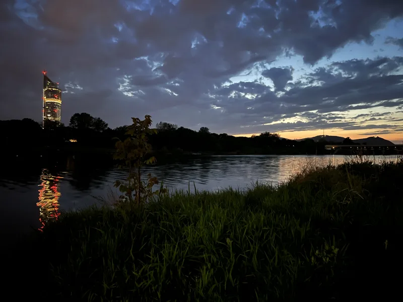 Neue Donau bei Sonnenuntergang Neue Donau bei Sonnenuntergang