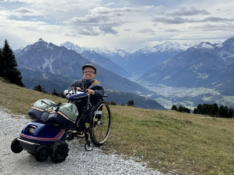 Mit dem Swisstrac auf den Patscherkofel bei Innsbruck mit dem Rollstuhl bergwandern Mit dem Swisstrac auf den Patscherkofel bei Innsbruck mit dem Rollstuhl bergwandern