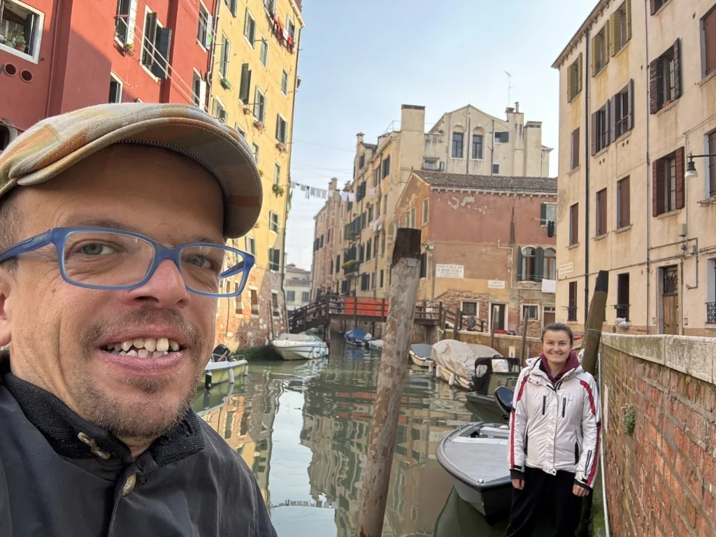 Mit Persönlicher Assistenz mit dem Rollstuhl in Venedig reisen